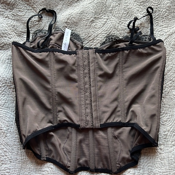 Cute urban Modern Love Corset - Picture 2 of 3